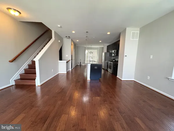 $3,350 | 18322 Woodhouse Lane, Germantown, MD 20874