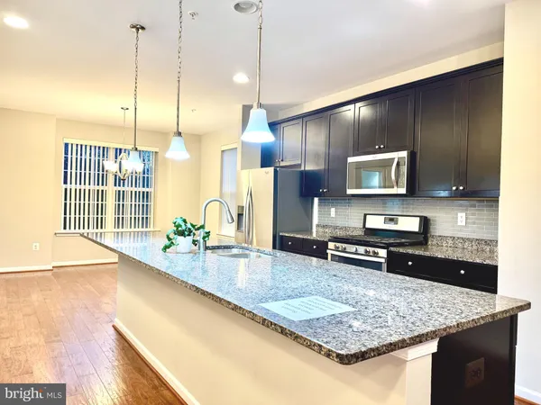 $3,350 | 18322 Woodhouse Lane, Germantown, MD 20874