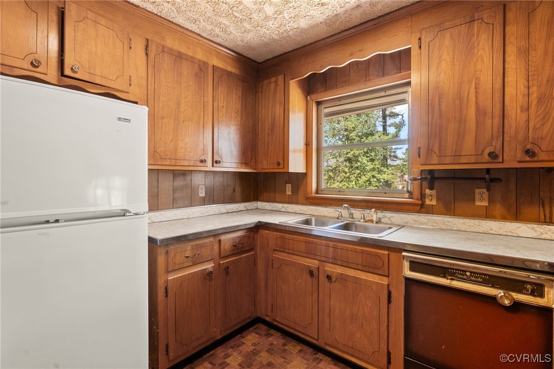 518 Bermuda Hundred Road Chester, VA 23836 - Photo 13 of 30