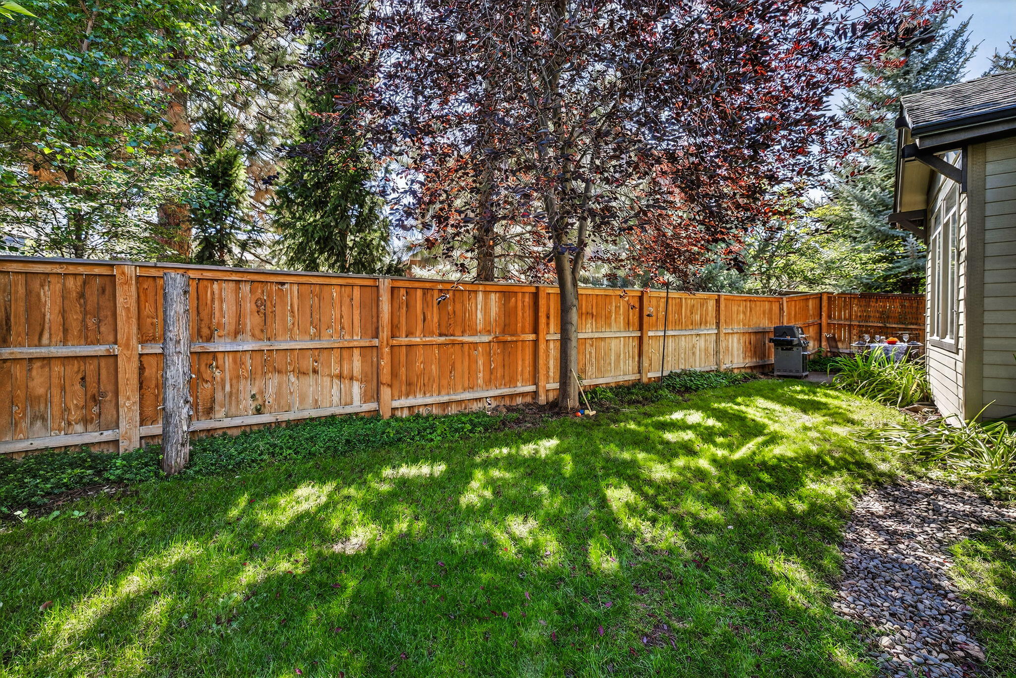 19601 Hollygrape Street Bend, OR 97702 - Photo 33 of 39 Fenced-In Backyard
