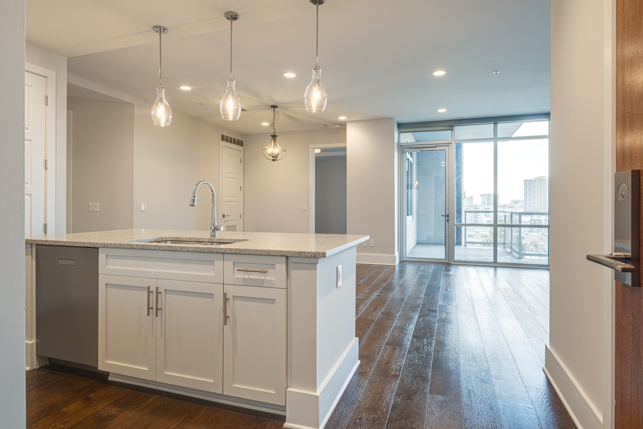 20 Rutledge Street, Unit 406 Nashville, TN 37210 - Photo 5 of 87
