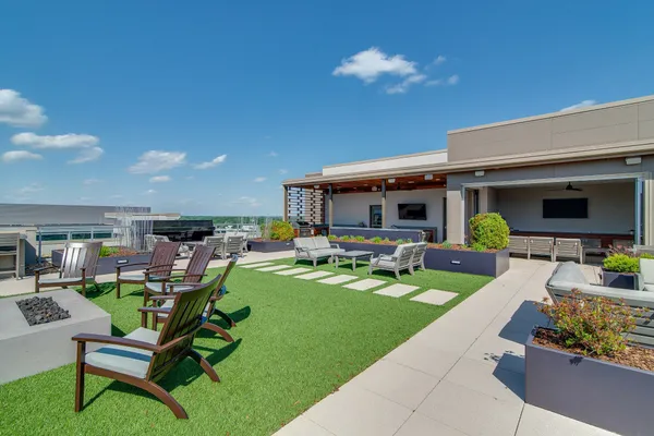 $4,500 | 20 Rutledge Street, Unit 406, Nashville, TN 37210