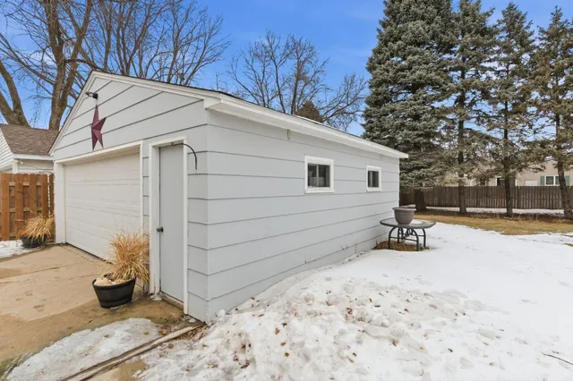 $205,000 | 801 Olena Avenue Southeast, Willmar, MN 56201