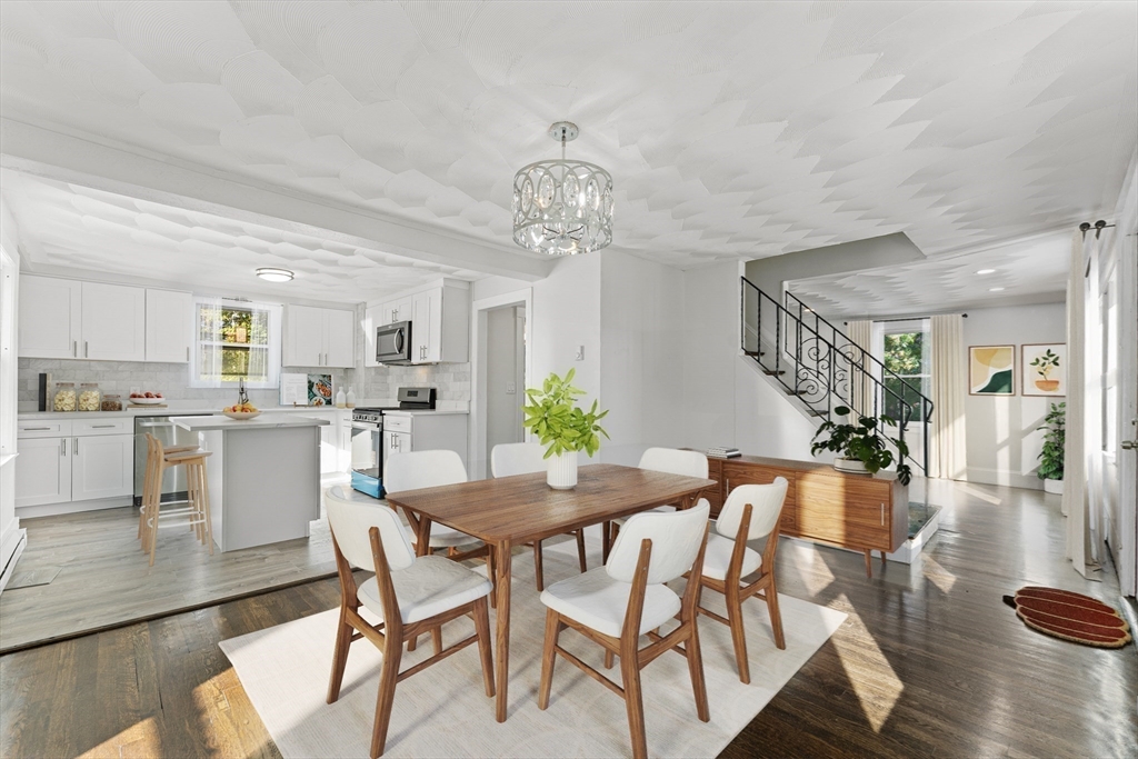 33 Vesey Road Randolph, MA 02368 - Photo 2 of 29