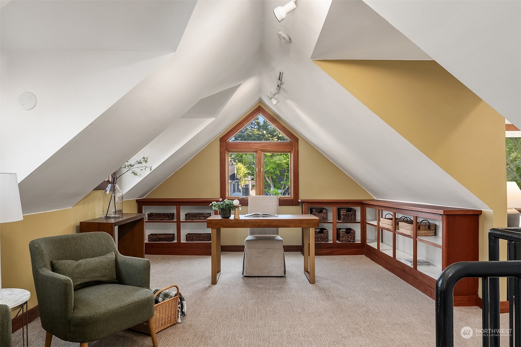 2332 North 64th Street Seattle, WA 98103 - Photo 17 of 40 Gallery Image 17
