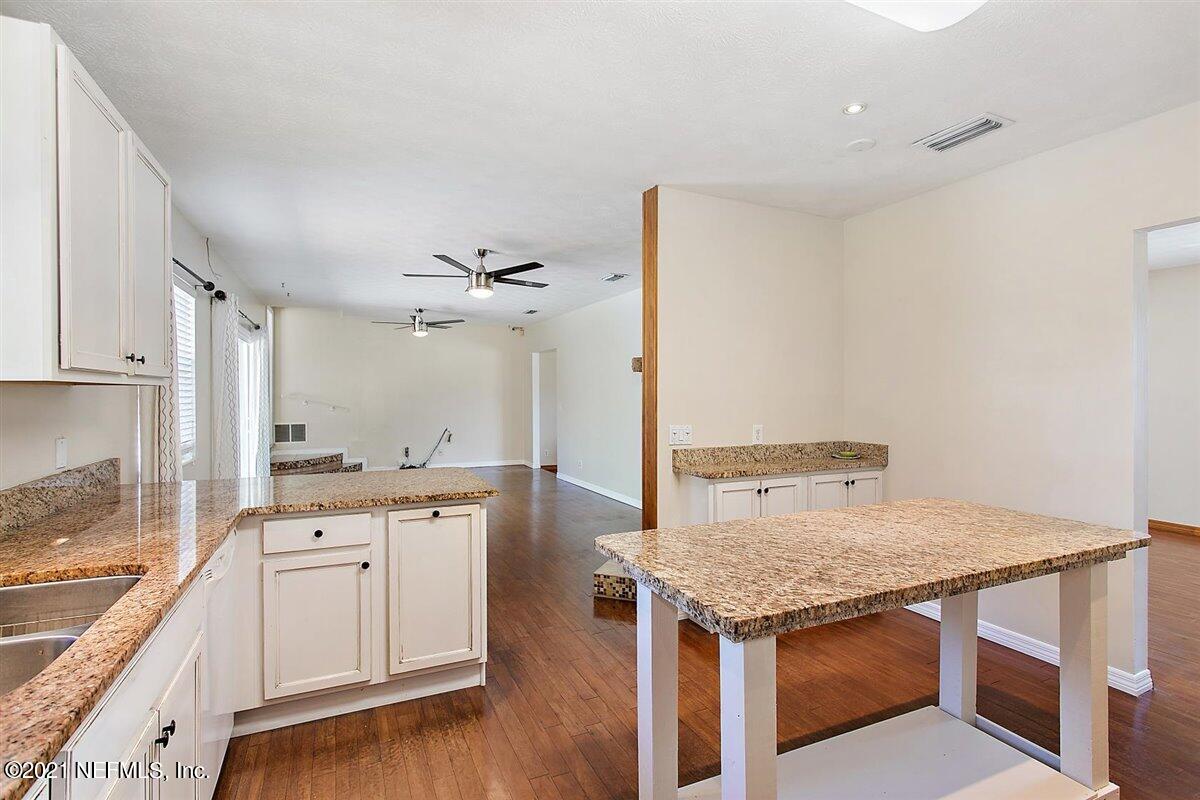 1550 Starwan Road East Jacksonville, FL 32211 - Photo 8 of 22 08-Kitchen