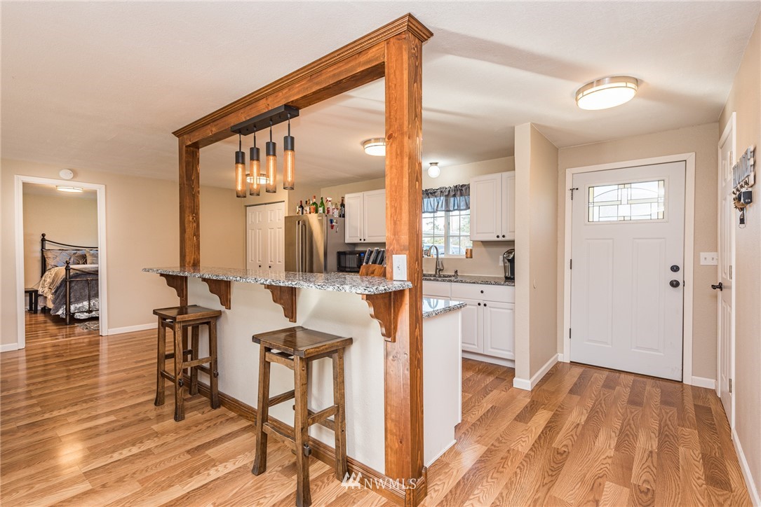 312 Heuhslein Road Port Angeles, WA 98362 - Photo 5 of 39 Gallery Image 5