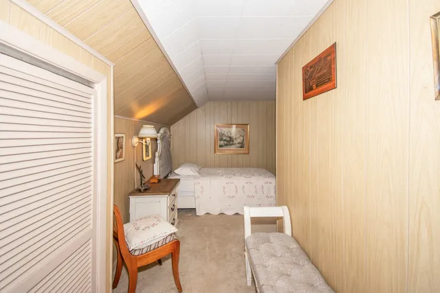 $328,000 | 2110 East Oakland Avenue, Bloomington, IL 61701