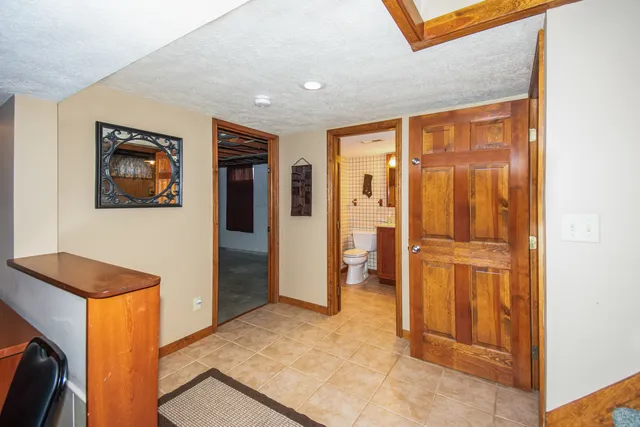 $328,000 | 2110 East Oakland Avenue, Bloomington, IL 61701