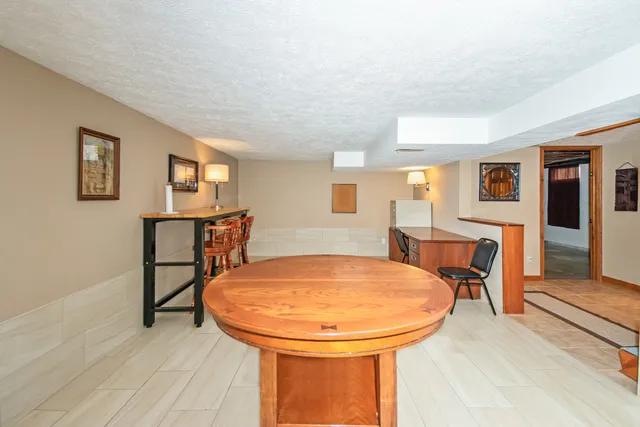 $328,000 | 2110 East Oakland Avenue, Bloomington, IL 61701