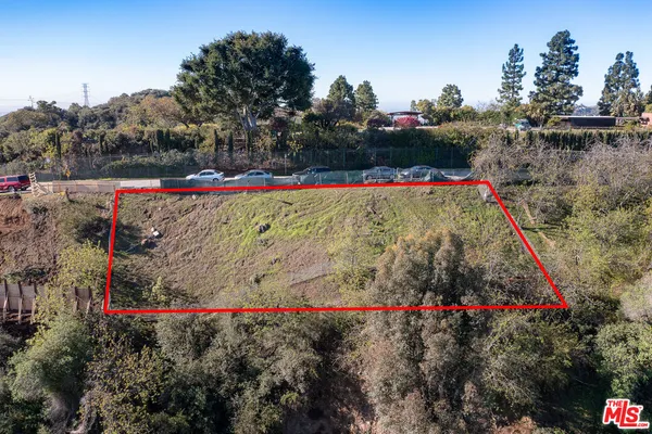 a view of outdoor space