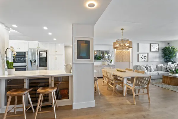 $1,500,000 | 141 Crandon Boulevard, Unit 446, Key Biscayne, FL 33149