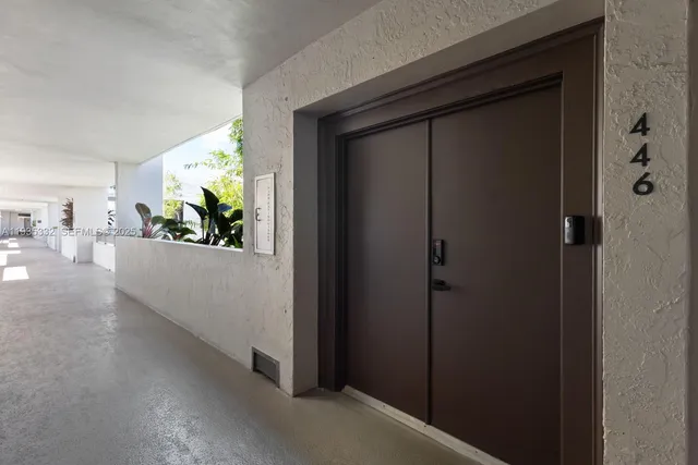 $1,575,000 | 141 Crandon Boulevard, Unit 446, Key Biscayne, FL 33149