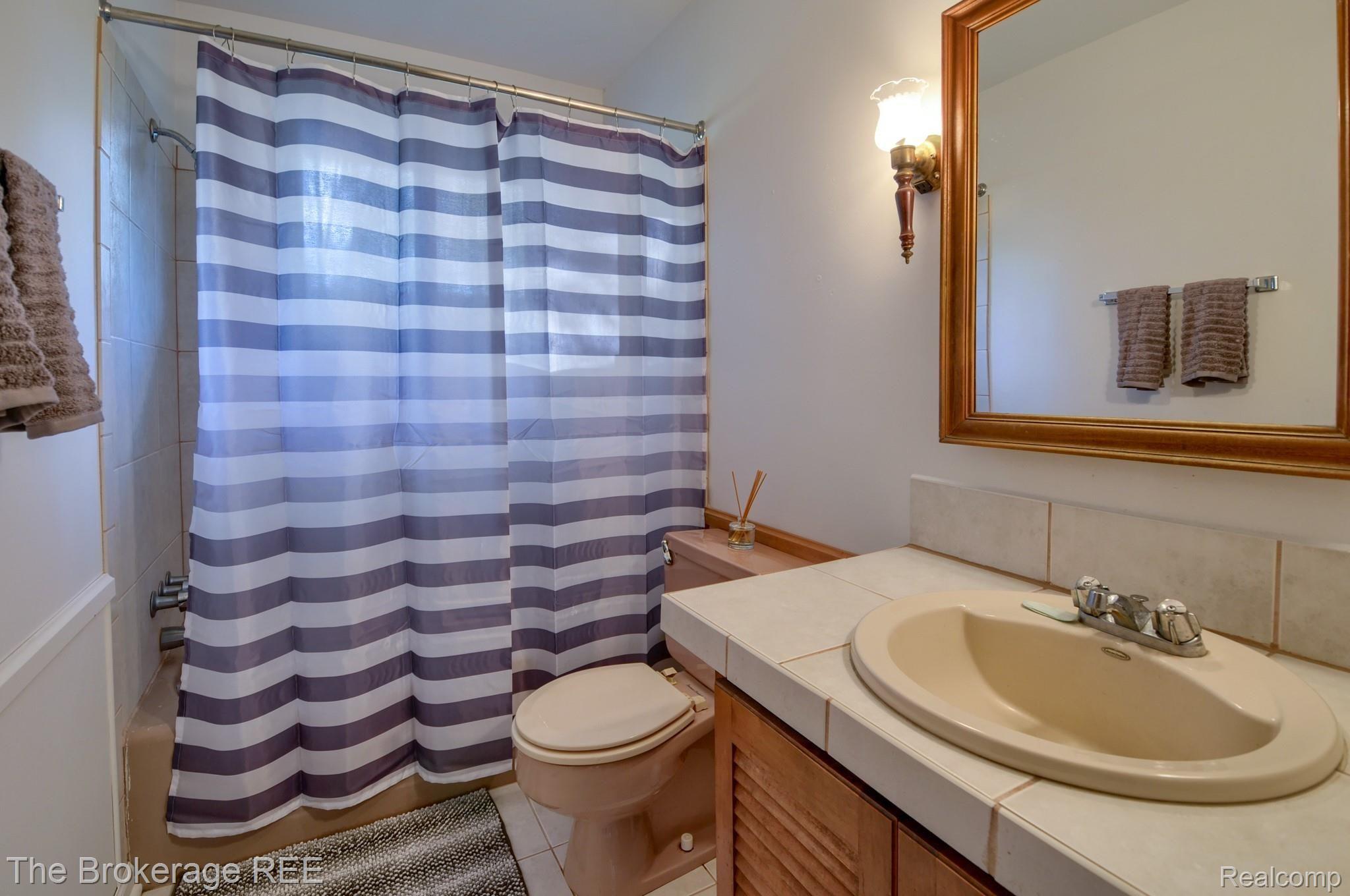 14267 Neff Road Clio, MI 48420 - Photo 11 of 26 SD3_6506-HDR(5).jpg