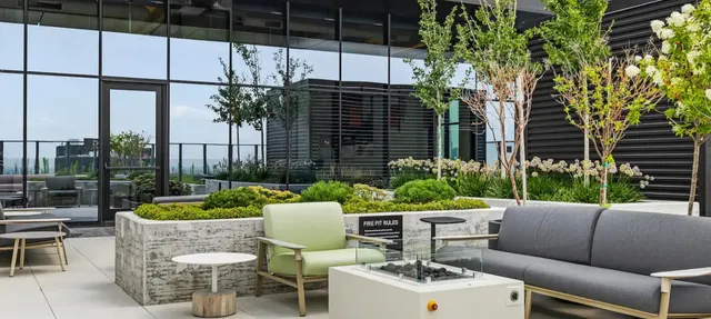 $4,000 | 225 North Elizabeth Street, Unit 709, Chicago, IL 60607