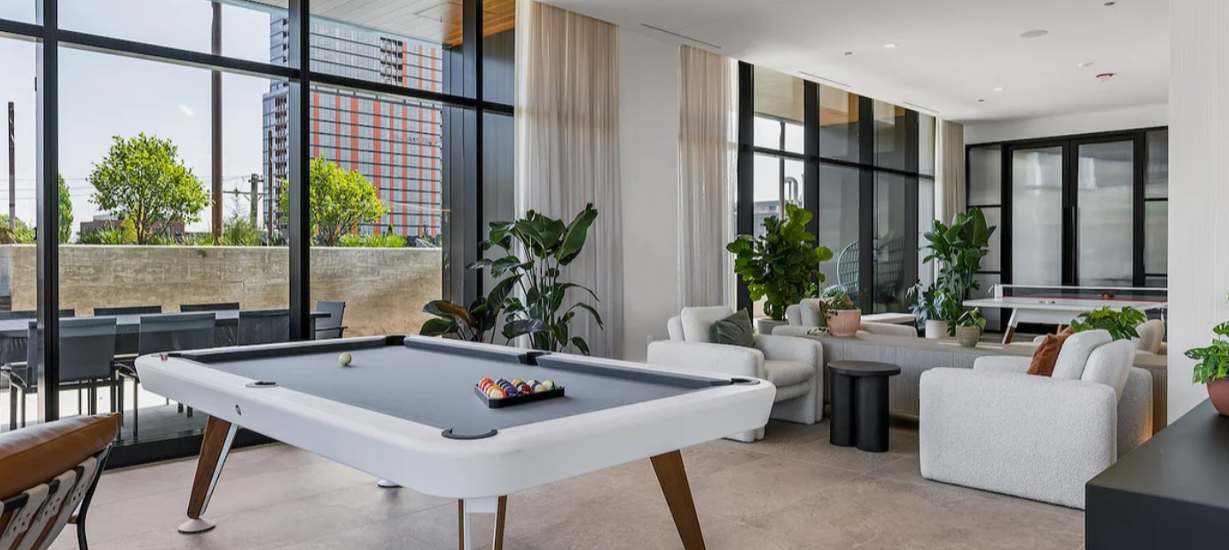 225 North Elizabeth Street, Unit 709 Chicago, IL 60607 - Photo 25 of 31 a view of a living room and dining room