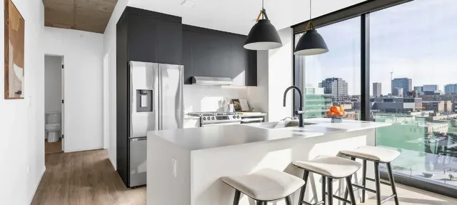 $4,000 | 225 North Elizabeth Street, Unit 709, Chicago, IL 60607