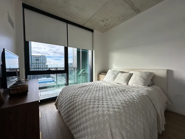 $3,795 | 225 North Elizabeth Street, Unit 709, Chicago, IL 60607