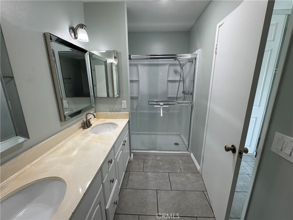 810 West Lambert Road La Habra, CA 90631 - Photo 15 of 31