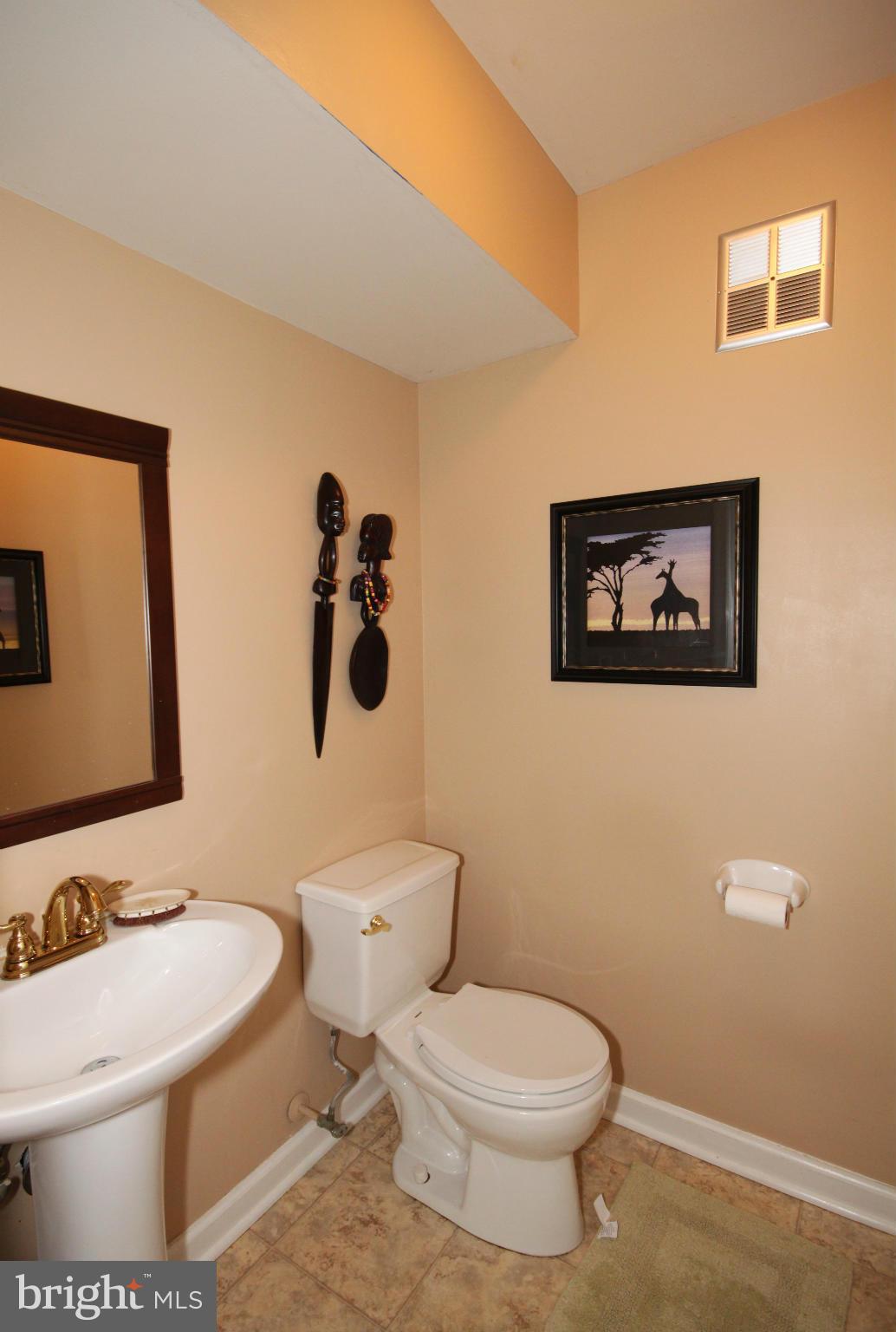 10014 Marshall Pond Road Burke, VA 22015 - Photo 22 of 29 Bath