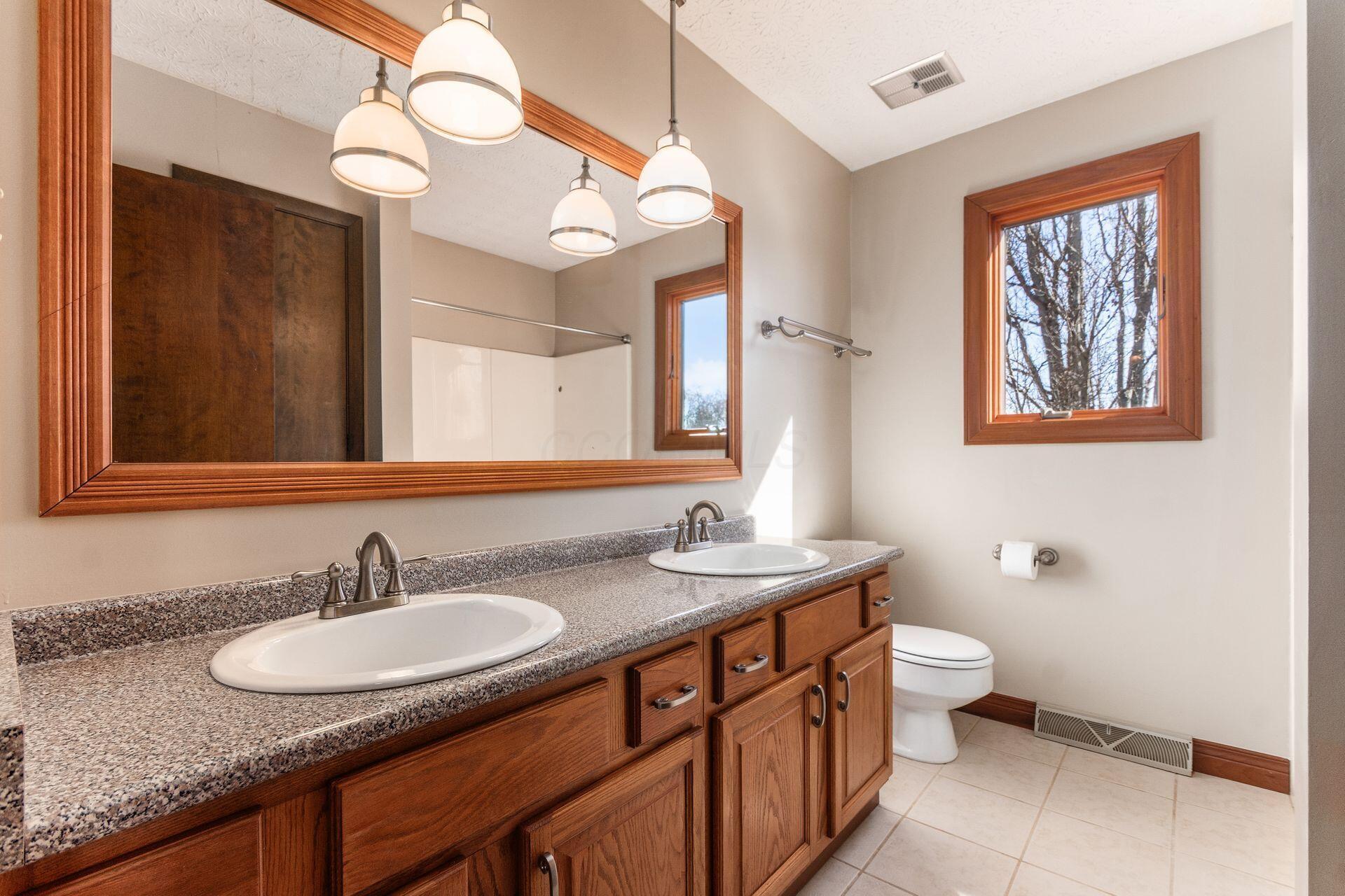 4784 Baker Road Delaware, OH 43015 - Photo 31 of 47 Full Bath