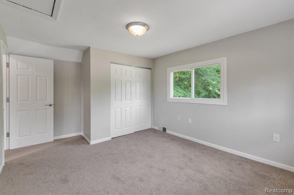 10024 Ford Road Ypsilanti, MI 48198 - Photo 26 of 35