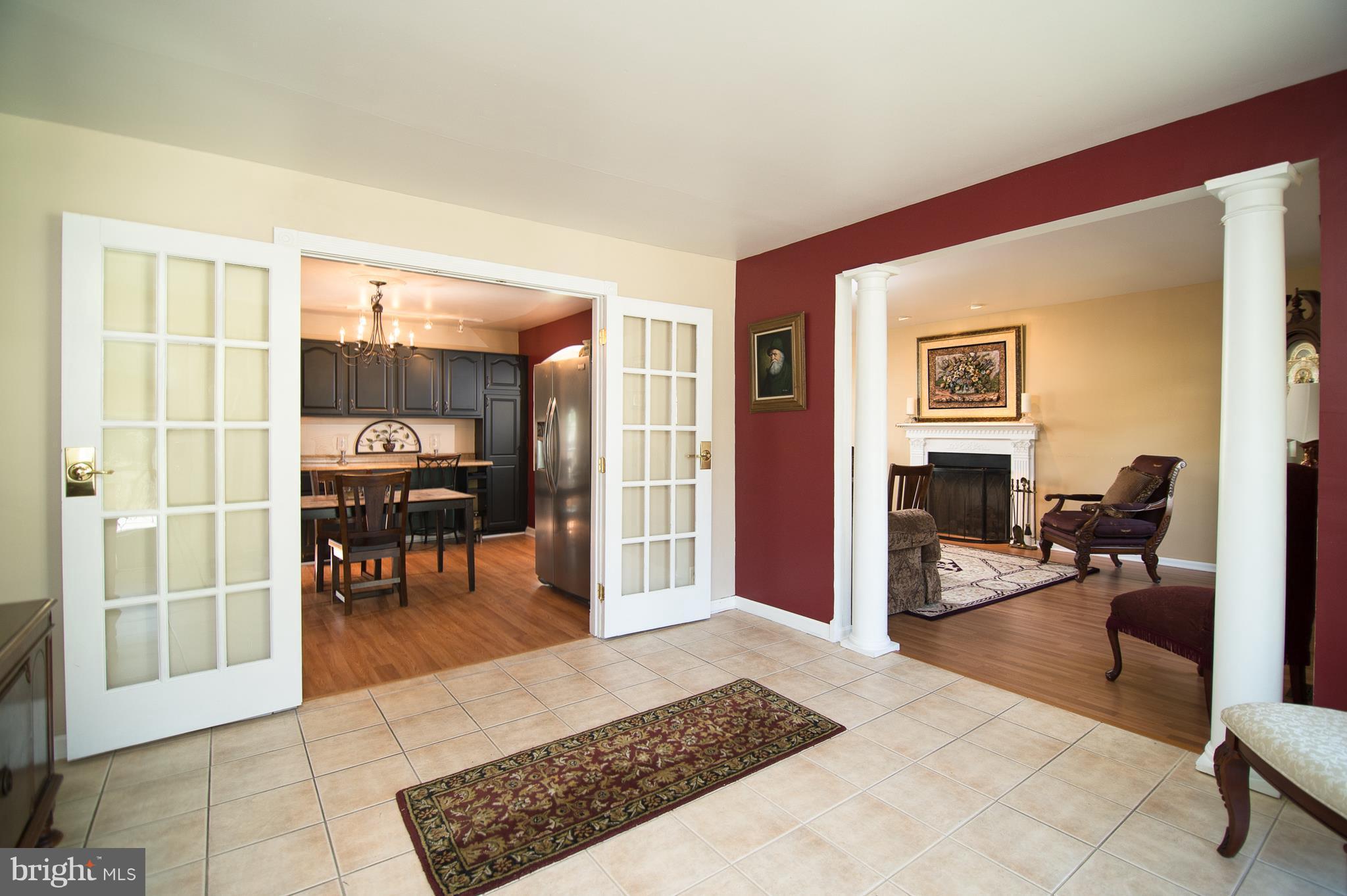 9223 Orbitan Road Baltimore, MD 21234 - Photo 5 of 30 Interior (General)