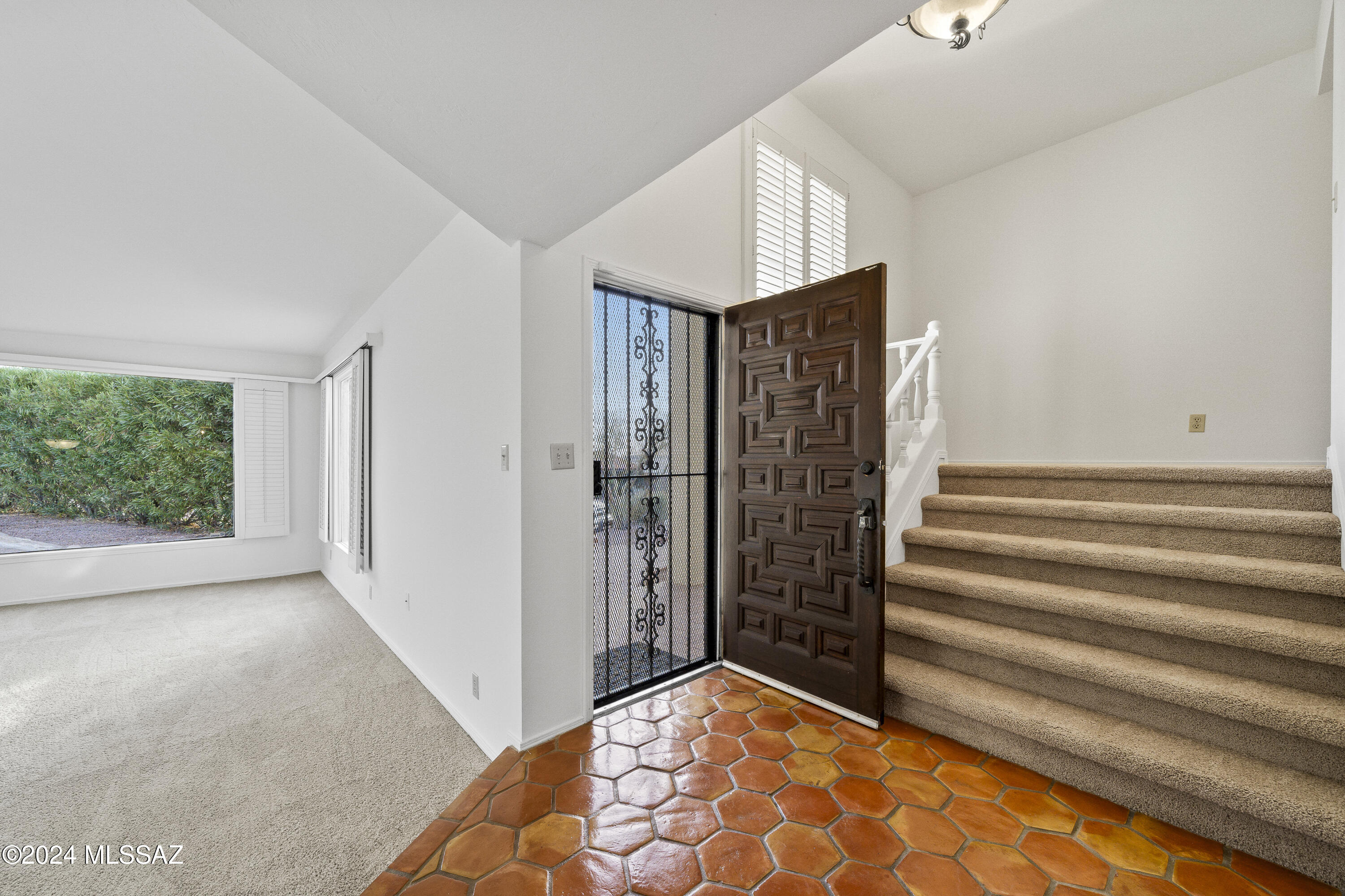 1435 East Indian Wells Road Tucson, AZ 85718 - Photo 6 of 49