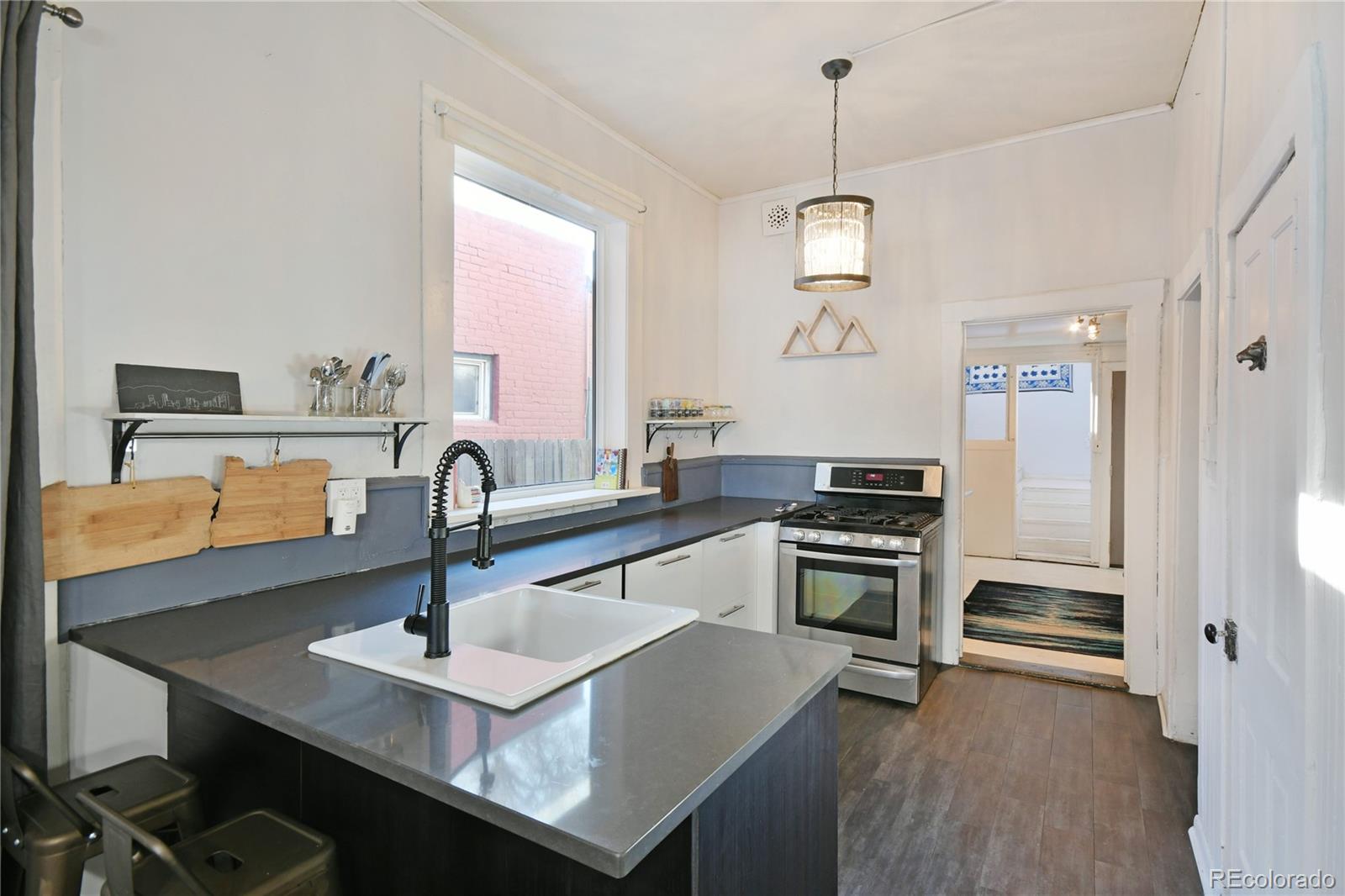 229 Inca Street Denver, CO 80223 - Photo 5 of 29 Gallery Image 5