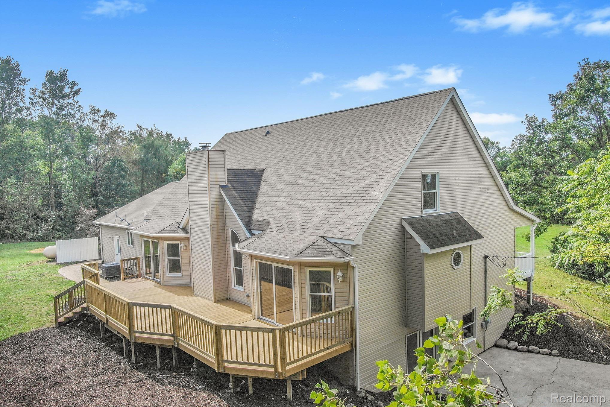 6828 Robb Road Fowlerville, MI 48836 - Photo 5 of 37 Photo Sep 17, 1 40 35 PM-1.jpg