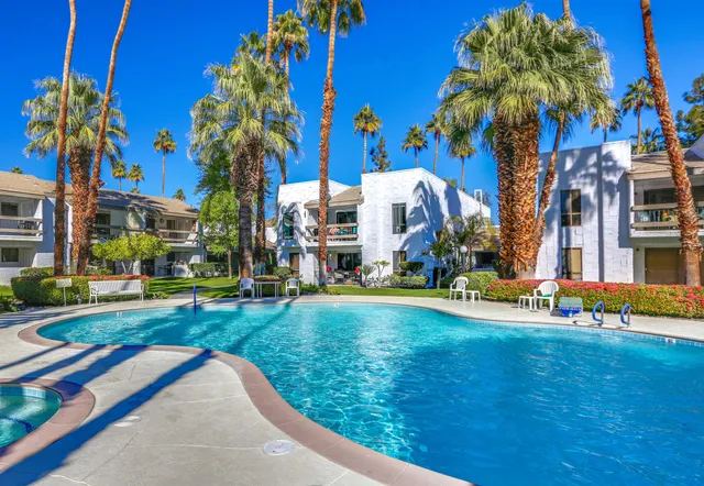 a view of an house with swimming pool