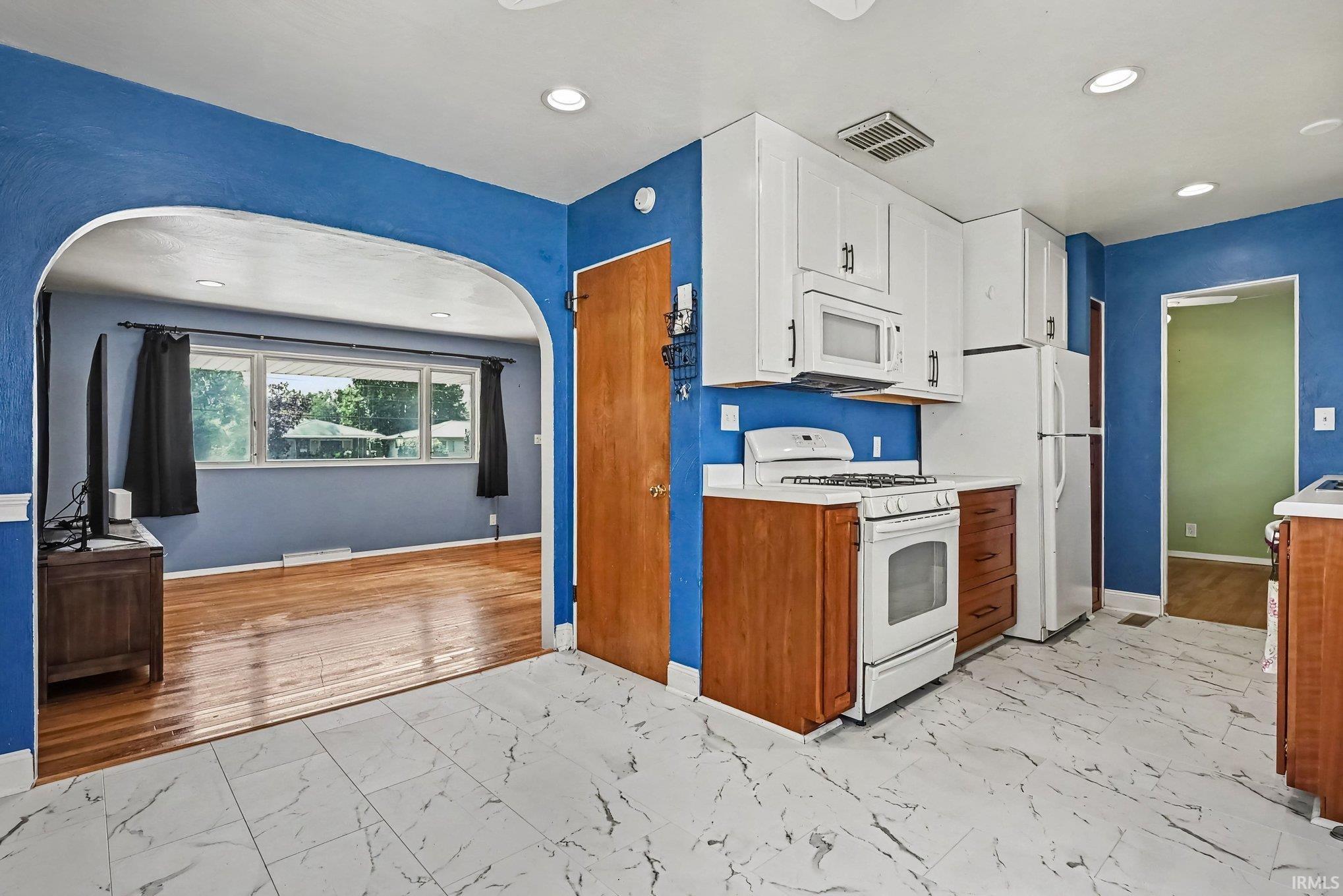 2633 Edison Road South Bend, IN 46615 - Photo 8 of 26 Gallery Image 8