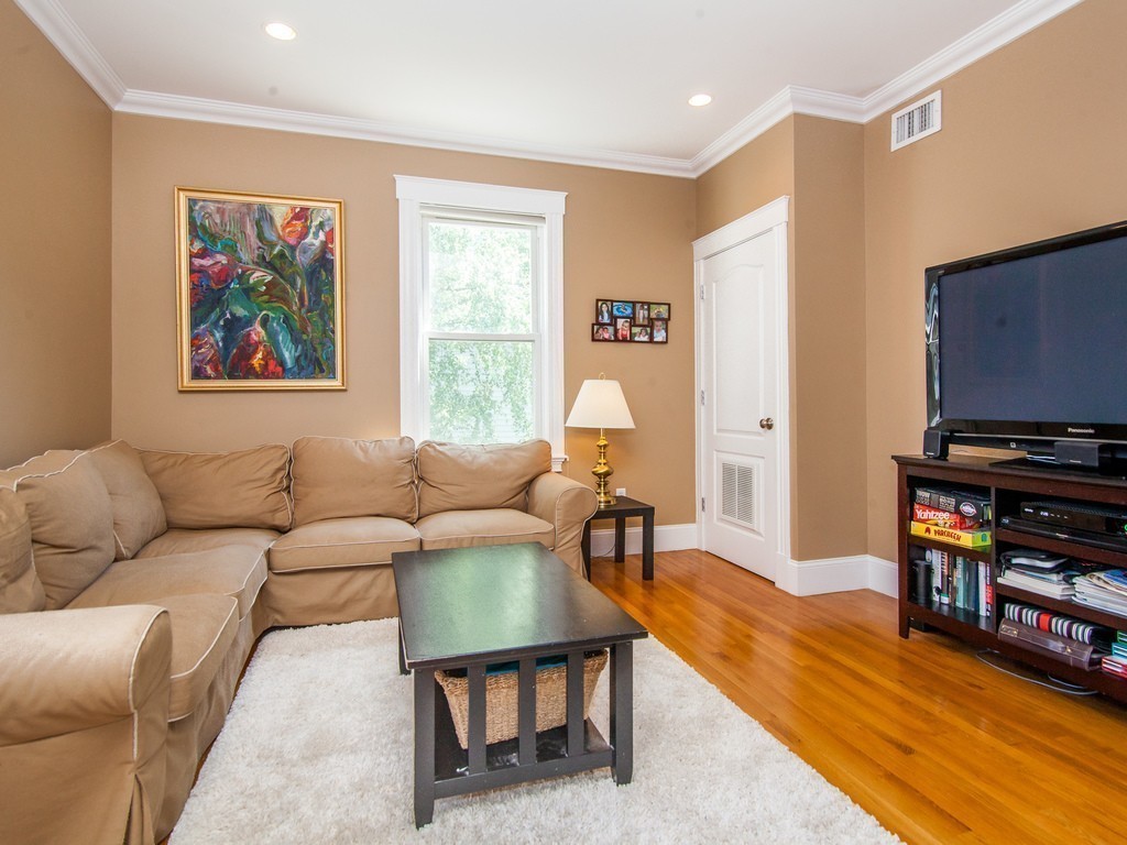 23 Hurd Road, Unit 2 Brookline, MA 02445 - Photo 13 of 23 Gallery Image 13