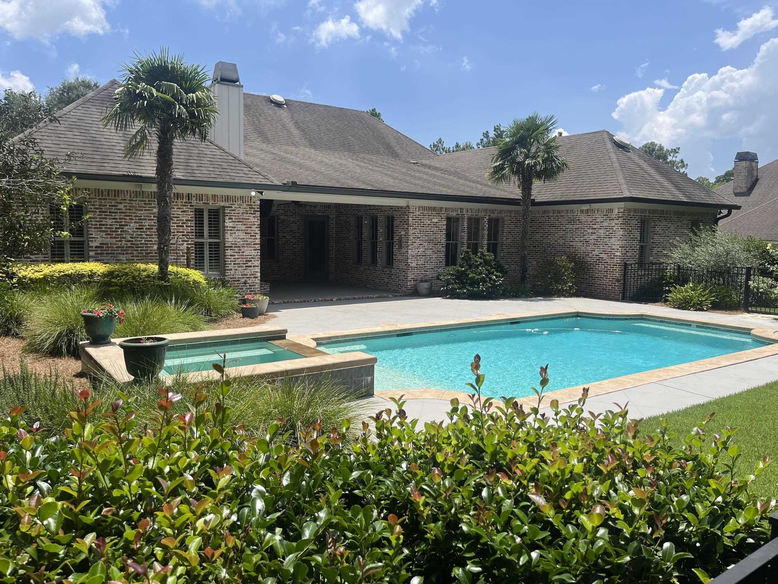 565 Falling Water Boulevard Fairhope, AL 36532 - Photo 4 of 27 Pool