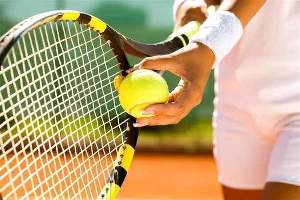 a view of a tennis court