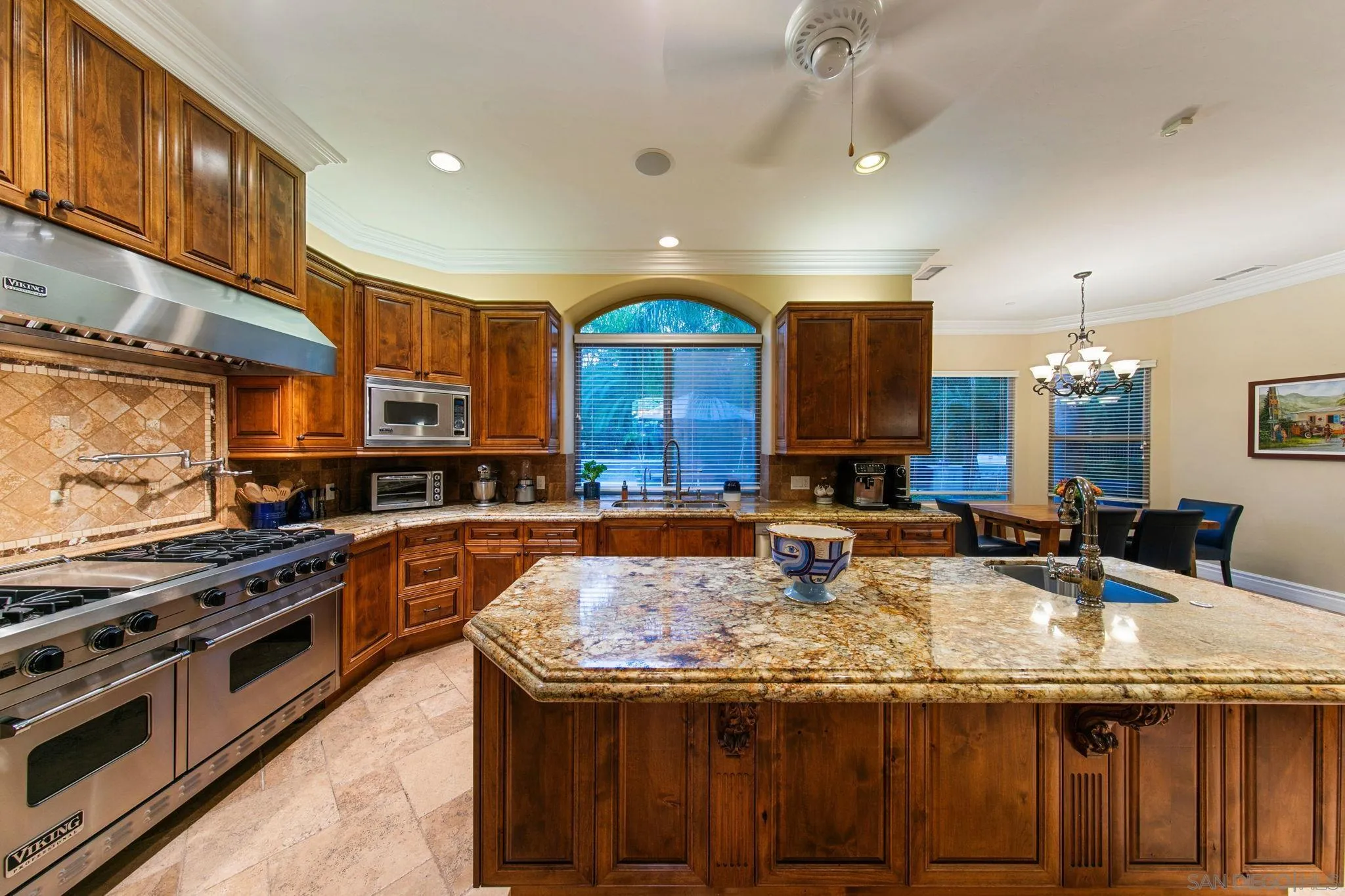 13570 Summit Circle Poway, CA 92064 - Photo 17 of 36 Gallery Image 17