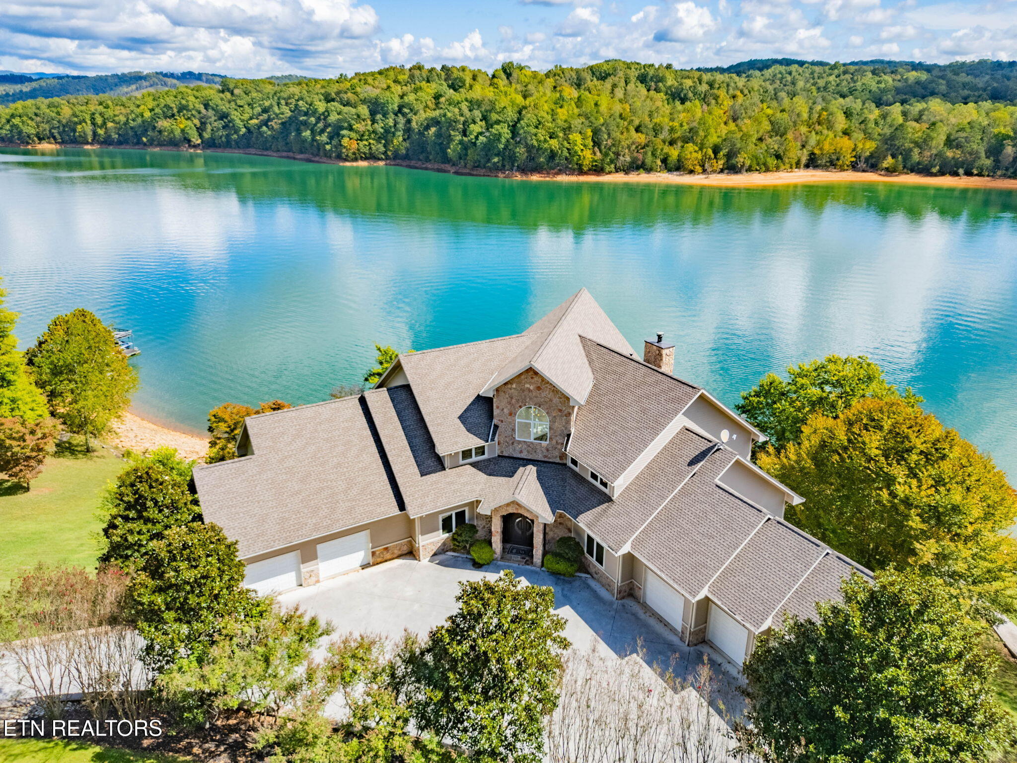 643 Crown Pointe Road La Follette, TN 37766 - Photo 1 of 60 1