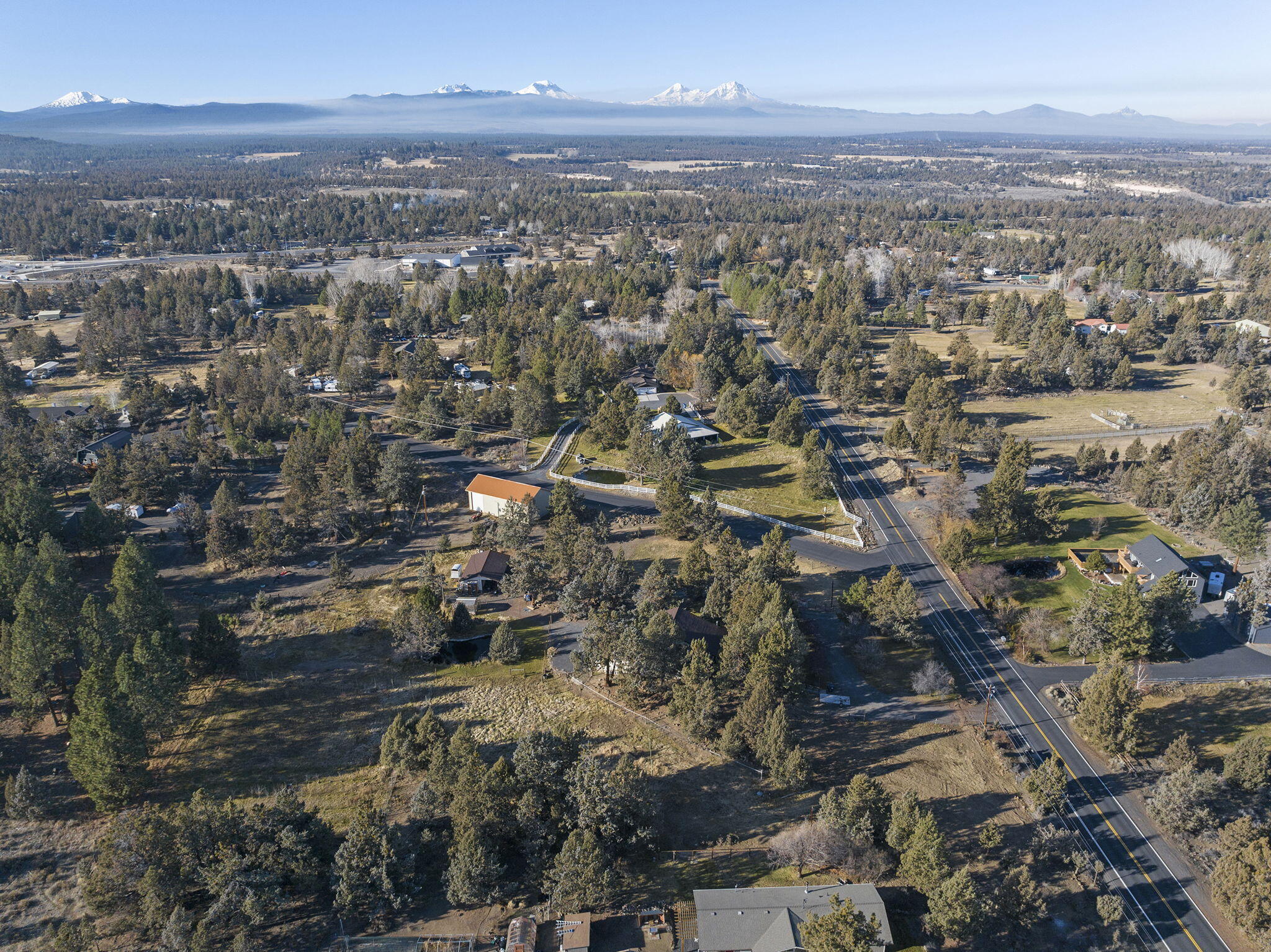 20275 Rogers Road Bend, OR 97703 - Photo 32 of 44 Gallery Image 32