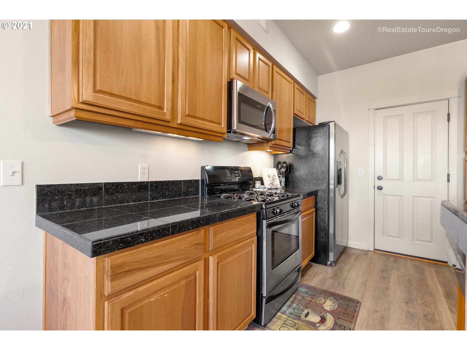9185 Northwest Germantown Road Portland, OR 97231 - Photo 14 of 31 Gallery Image 14