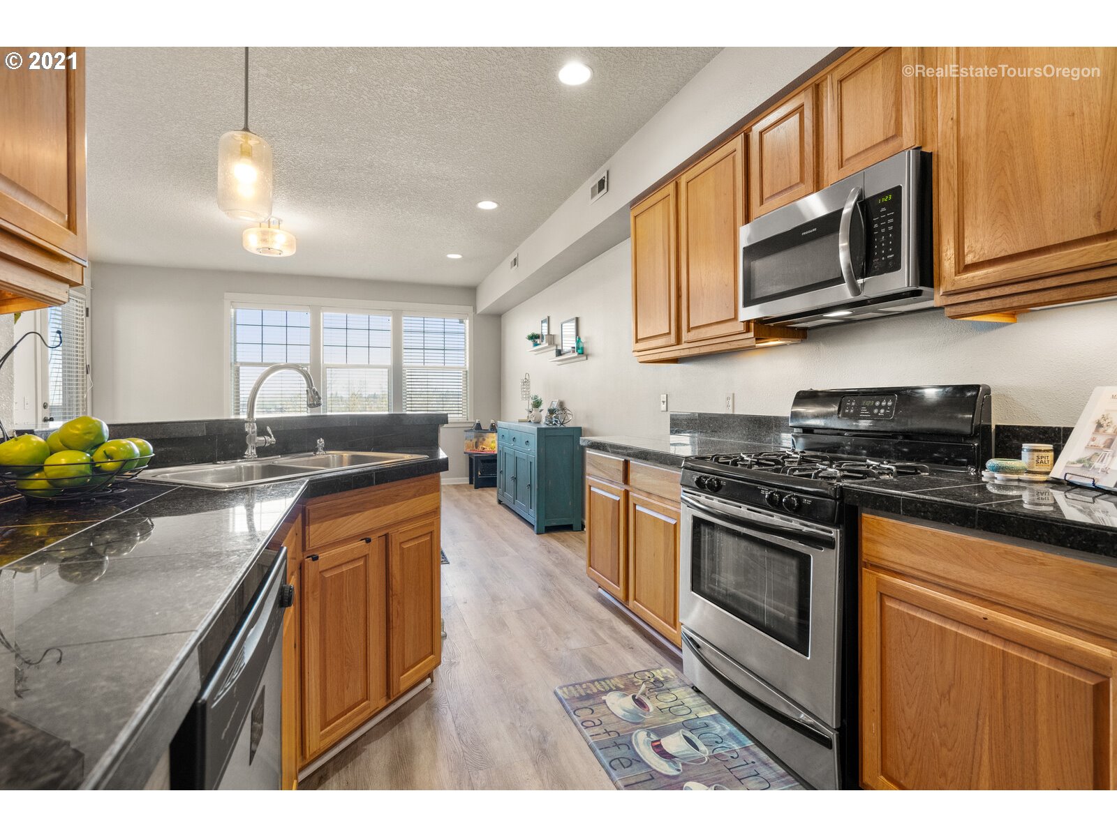 9185 Northwest Germantown Road Portland, OR 97231 - Photo 15 of 31 Gallery Image 15