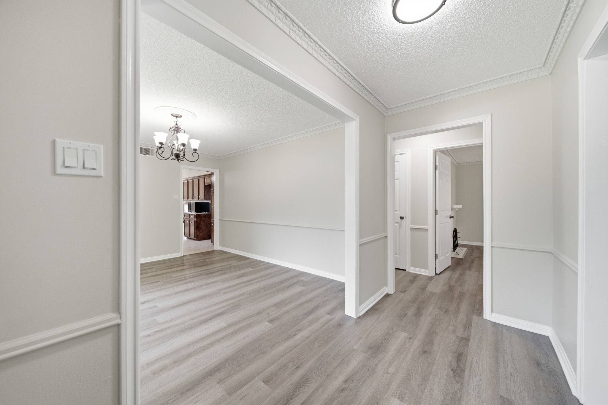 626 Magic Oaks Drive Spring, TX 77388 - Photo 6 of 45 Gallery Image 6