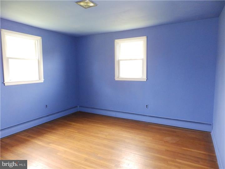 55 Fern Road Southampton, PA 18966 - Photo 8 of 12 Living Room
