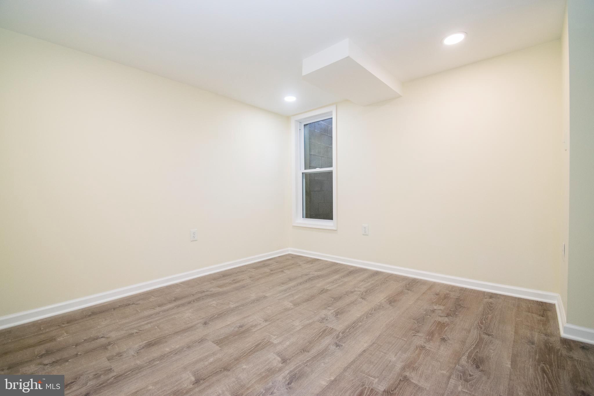 919 Middlesex Road Essex, MD 21221 - Photo 10 of 62