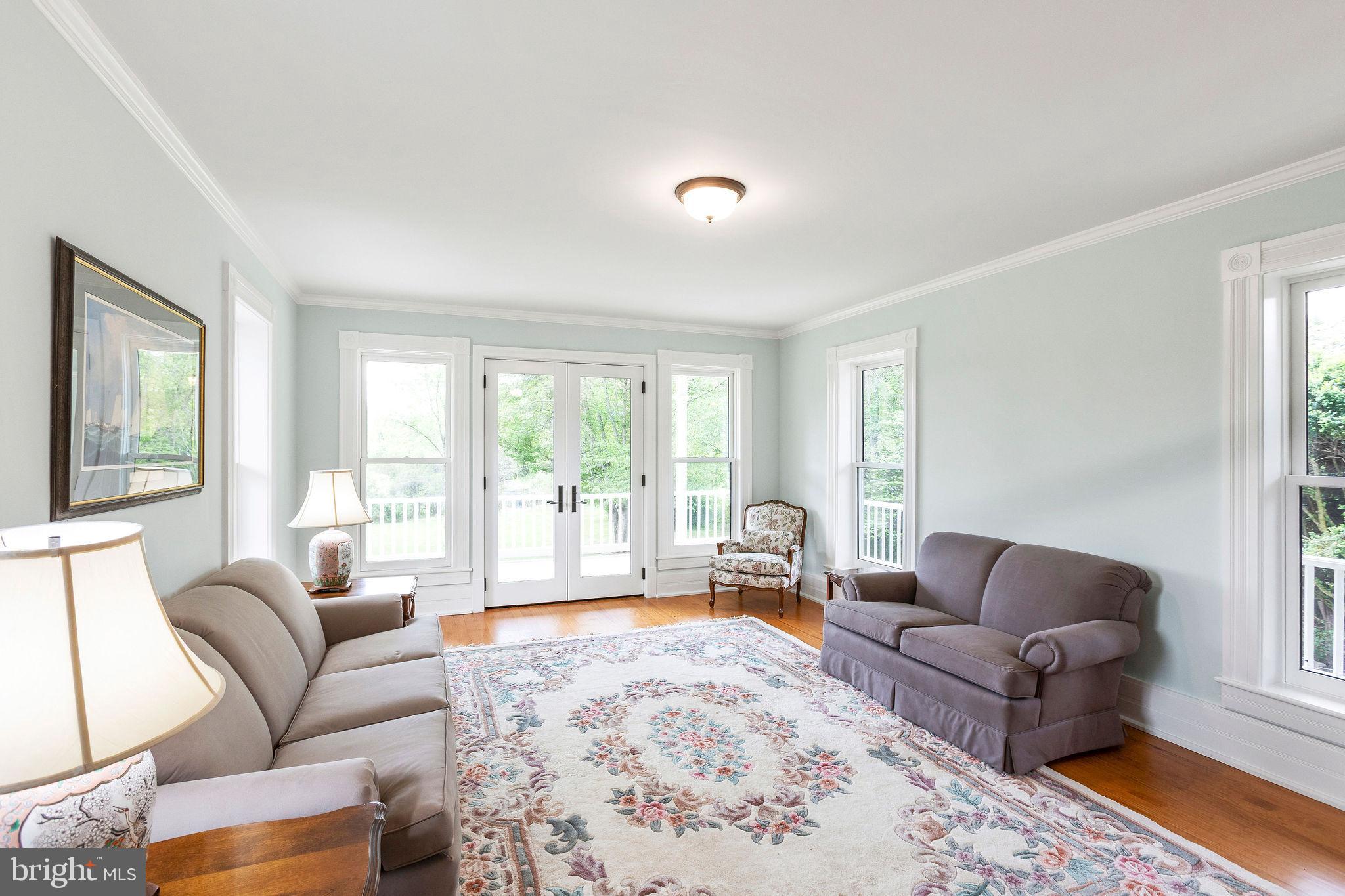 558 Gay Street Washington, VA 22747 - Photo 15 of 52 a living room with furniture and a large window
