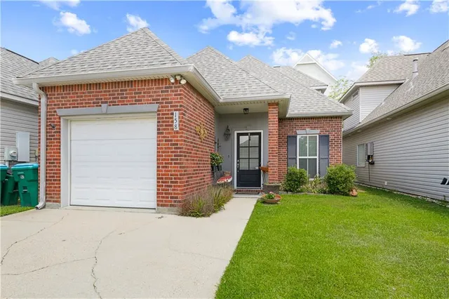 $260,000 | 158 Emerald Oaks Drive, Covington, LA 70433