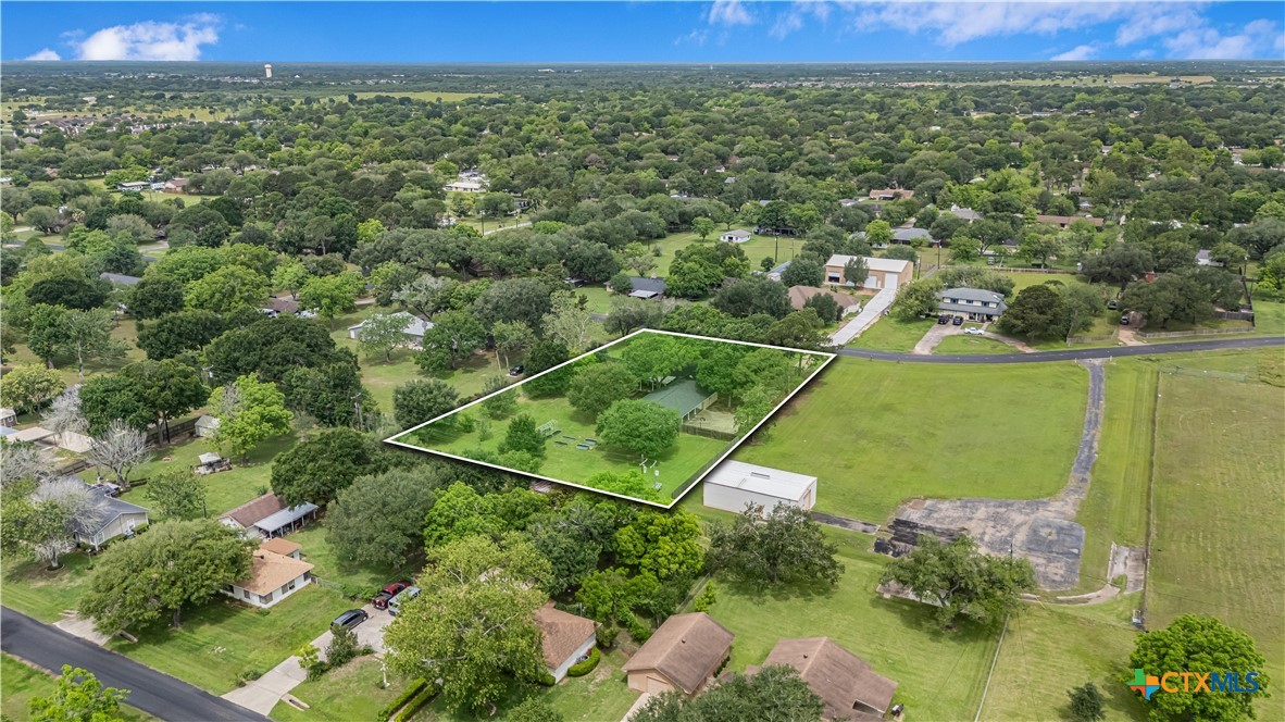602 Bingham Road Victoria, TX 77904 - Photo 10 of 48