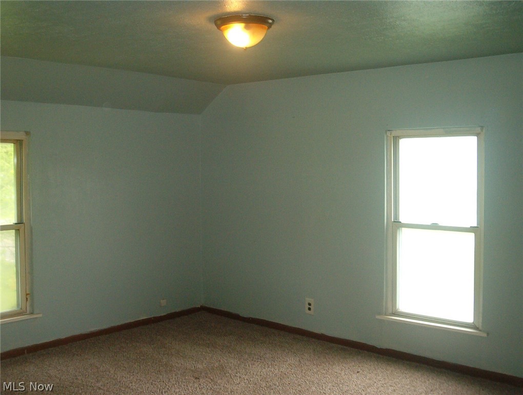5188 Palmyra Road Warren, OH 44481 - Photo 13 of 21