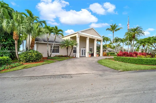 $165,000 | 1150 North Liberty Avenue, Unit 1150G, Homestead, FL 33034