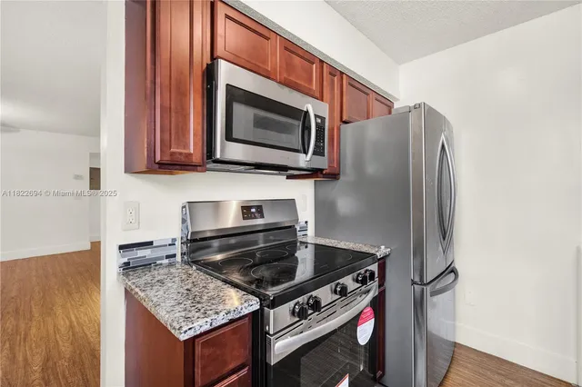 $165,000 | 1150 North Liberty Avenue, Unit 1150G, Homestead, FL 33034