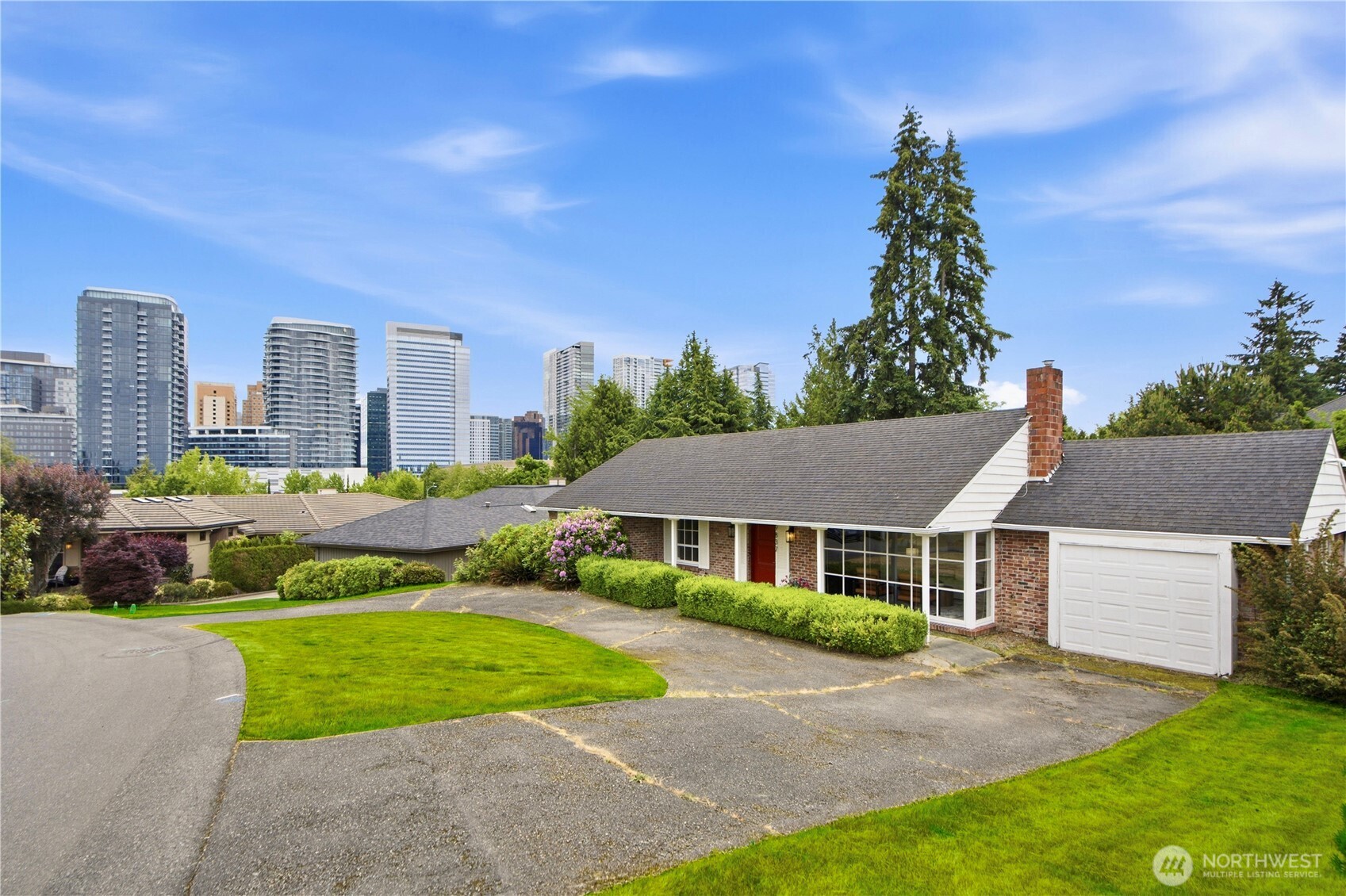 9837 Belfair Road Bellevue, WA 98004 - Photo 1 of 32 Gallery Image 1